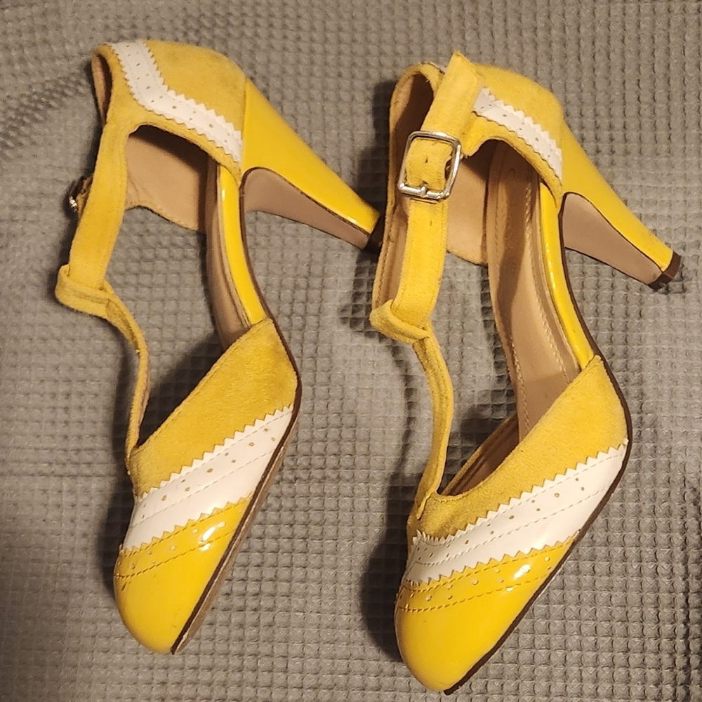 Women's Yellow Mary Jane Oxford T-Strap Heels